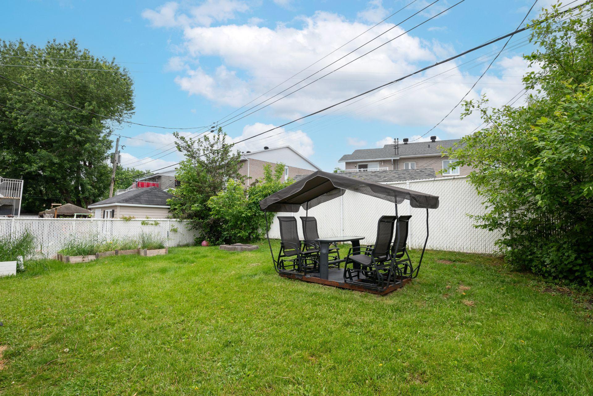 









8


Rue de l'Oseraie

,
Saint-Constant,




QC
J5A1K3

