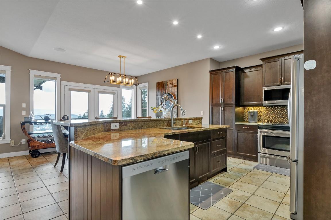 









6032


Lynx

Drive,
Vernon,




BC
V1B 3J5

