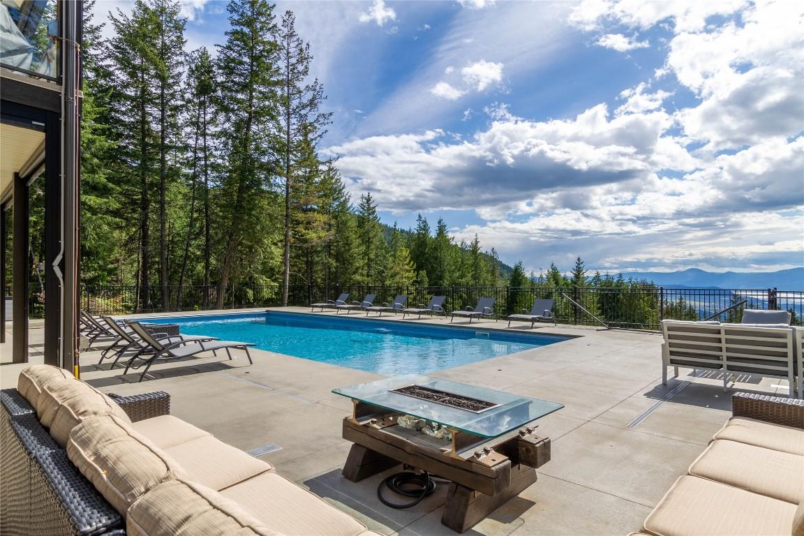 









6032


Lynx

Drive,
Vernon,




BC
V1B 3J5

