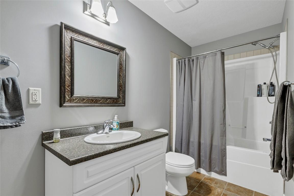 









6032


Lynx

Drive,
Vernon,




BC
V1B 3J5

