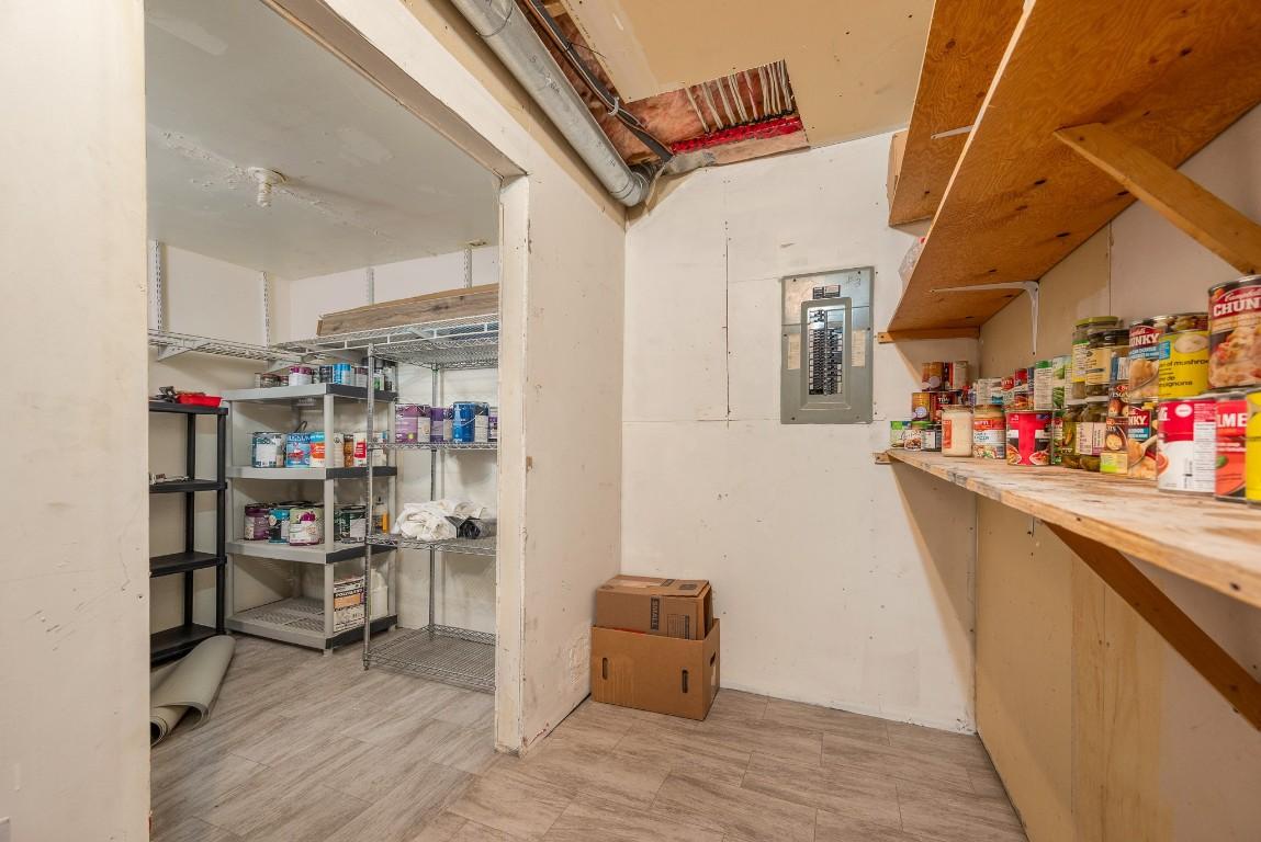 









1041


11

Avenue, 3,
Vernon,




BC
V1B 2P8

