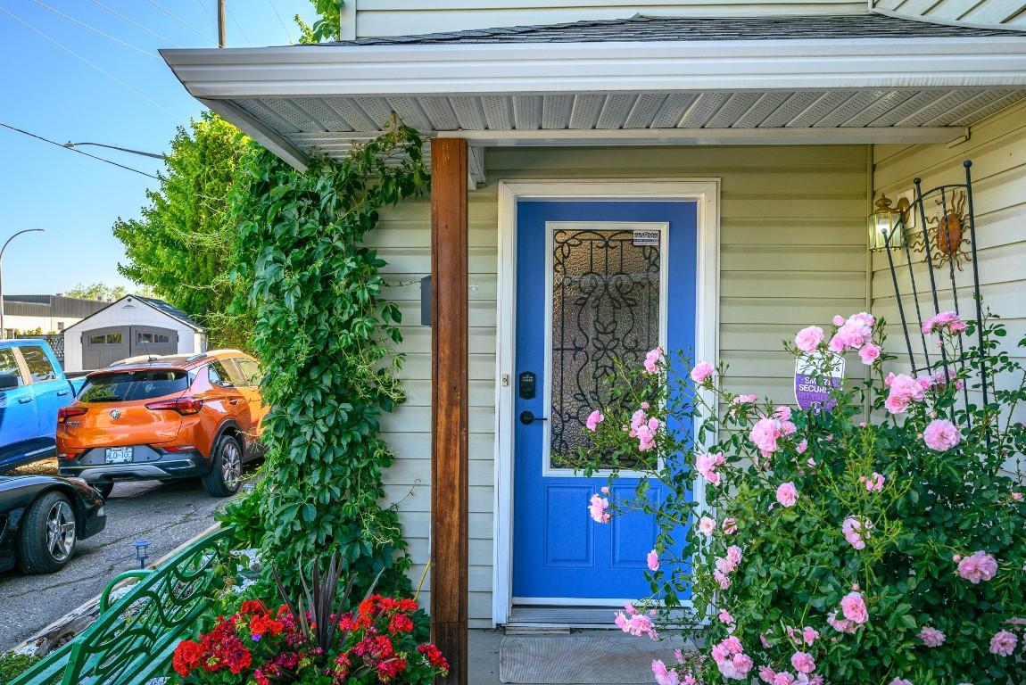 









1041


11

Avenue, 3,
Vernon,




BC
V1B 2P8

