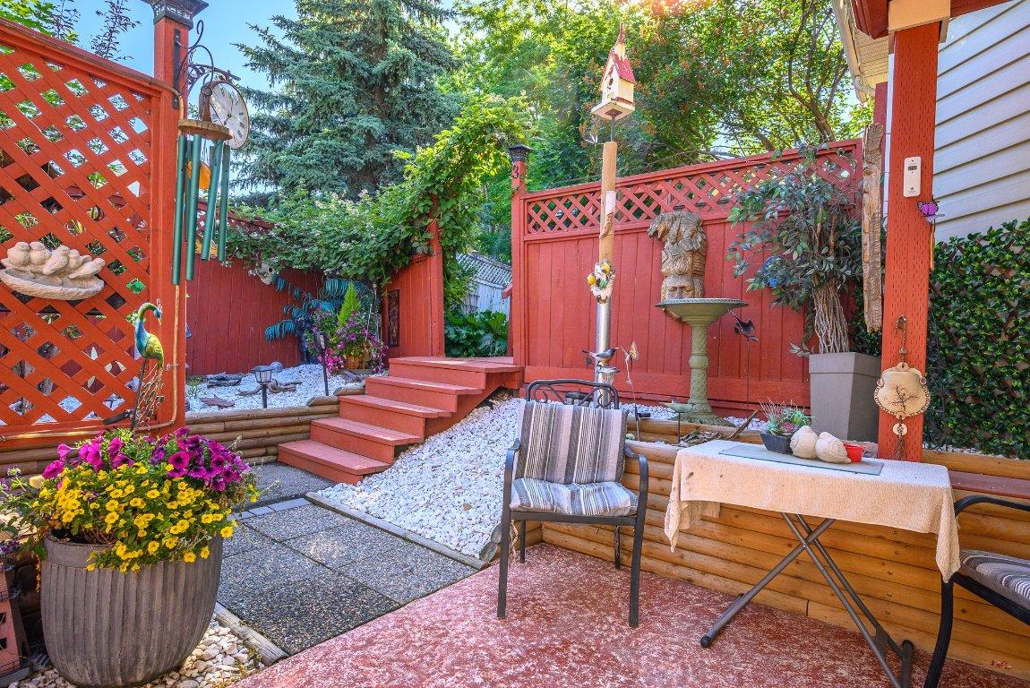 









1041


11

Avenue, 3,
Vernon,




BC
V1B 2P8

