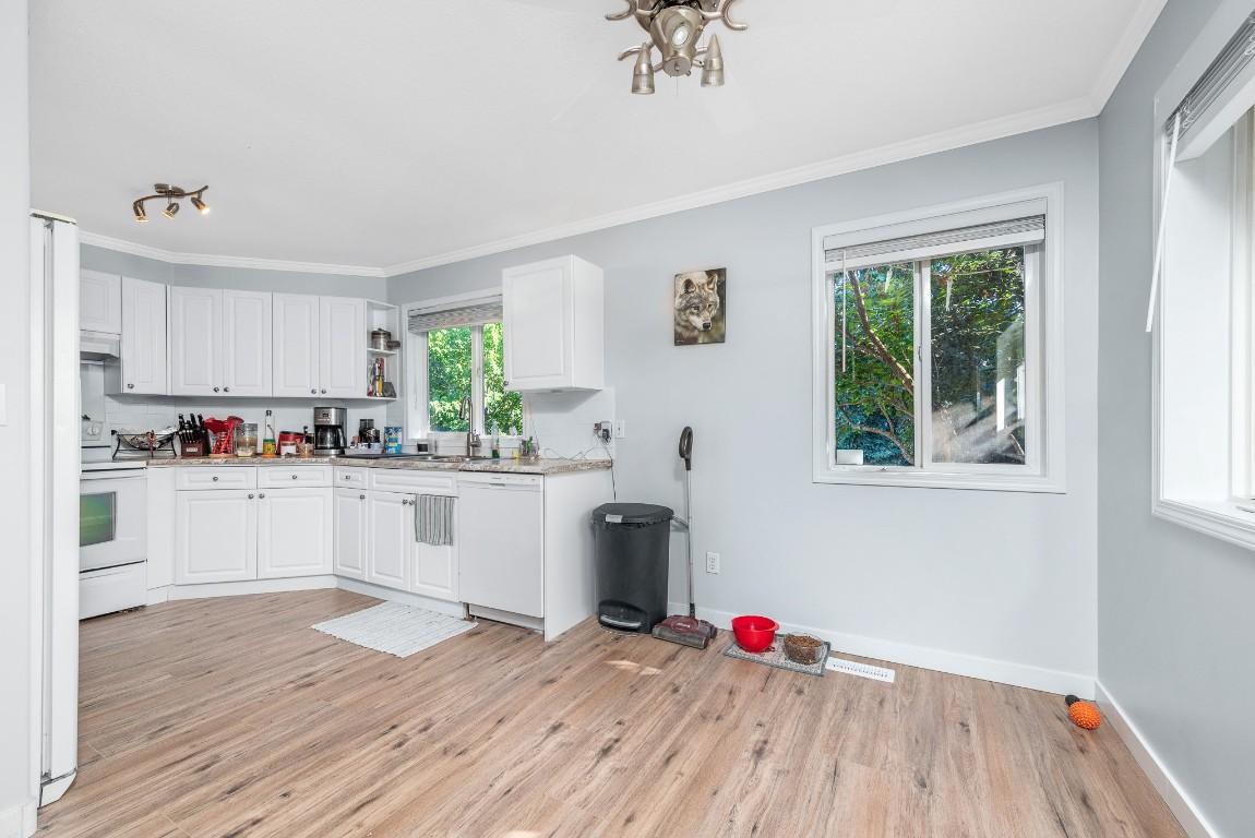 









1041


11

Avenue, 3,
Vernon,




BC
V1B 2P8

