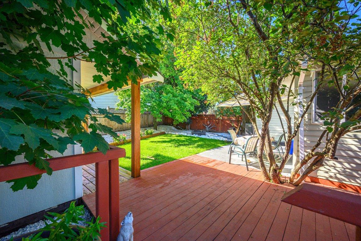 









1041


11

Avenue, 3,
Vernon,




BC
V1B 2P8

