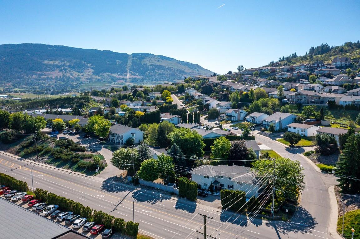 









1041


11

Avenue, 3,
Vernon,




BC
V1B 2P8

