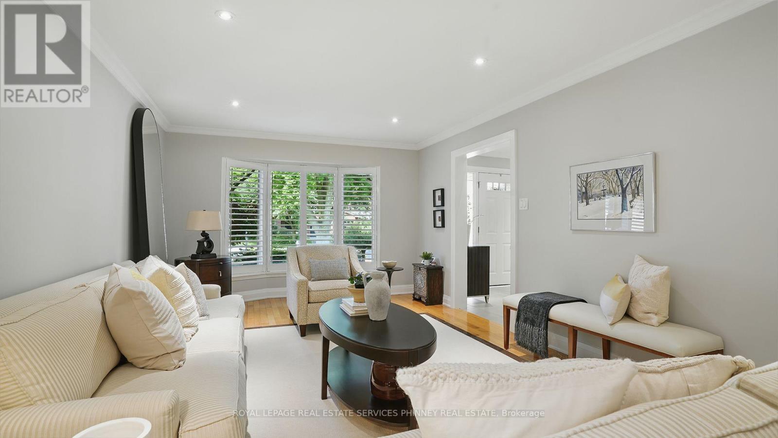 












402 BARCLAY CRESCENT

,
Oakville,




Ontario
L6J6H9

