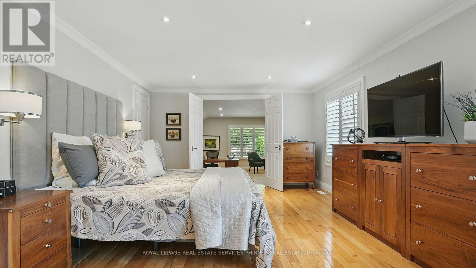 












402 BARCLAY CRESCENT

,
Oakville,




Ontario
L6J6H9

