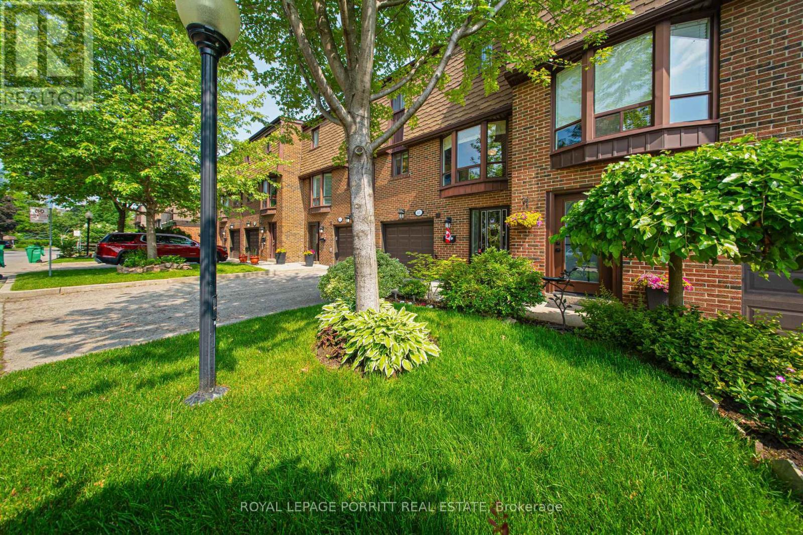 












41 - 3395 CLIFF ROAD N

,
Mississauga,




Ontario
L5A3M7

