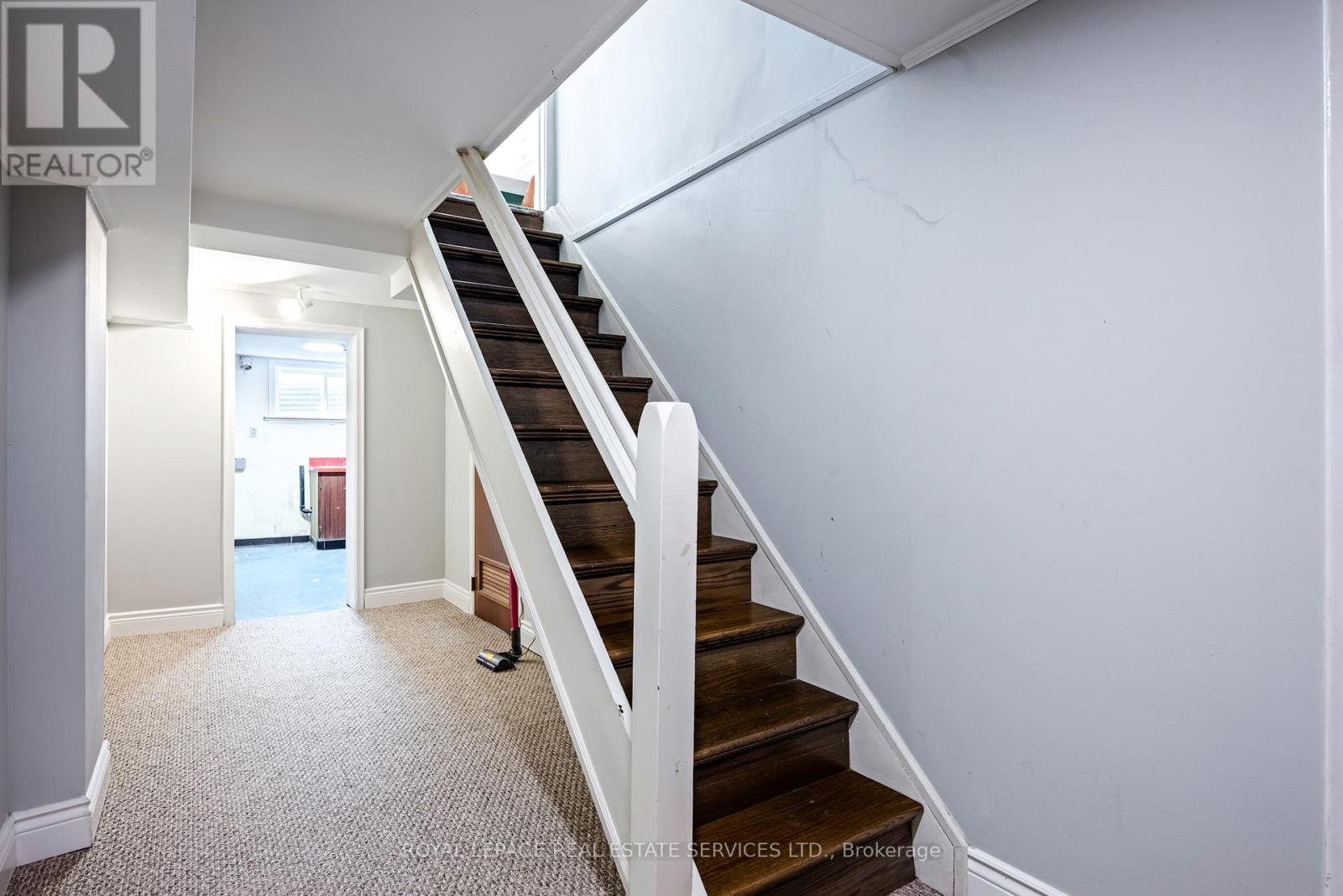 












5 PINE RIDGE LANE

,
Brampton,




Ontario
L6W1G6

