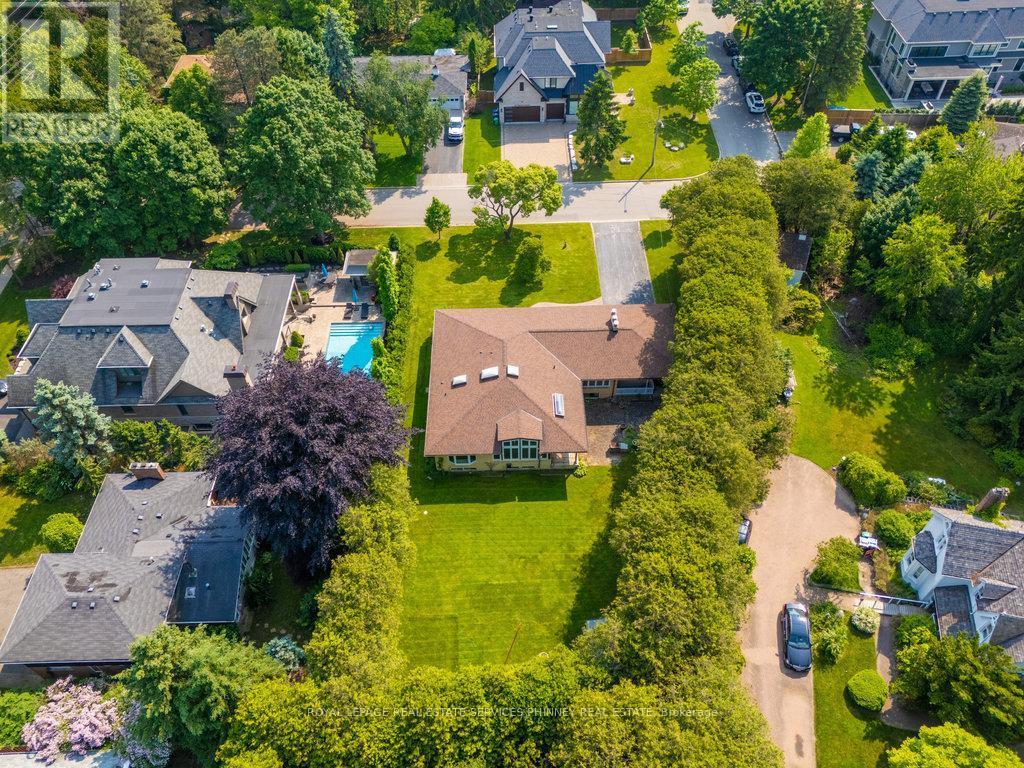 












521 VANESSA CRESCENT

,
Mississauga,




Ontario
L5H2N4

