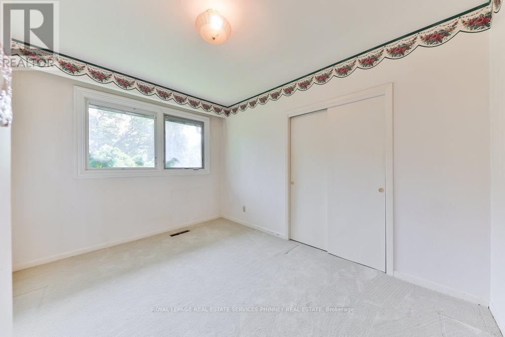 












521 VANESSA CRESCENT

,
Mississauga,




Ontario
L5H2N4

