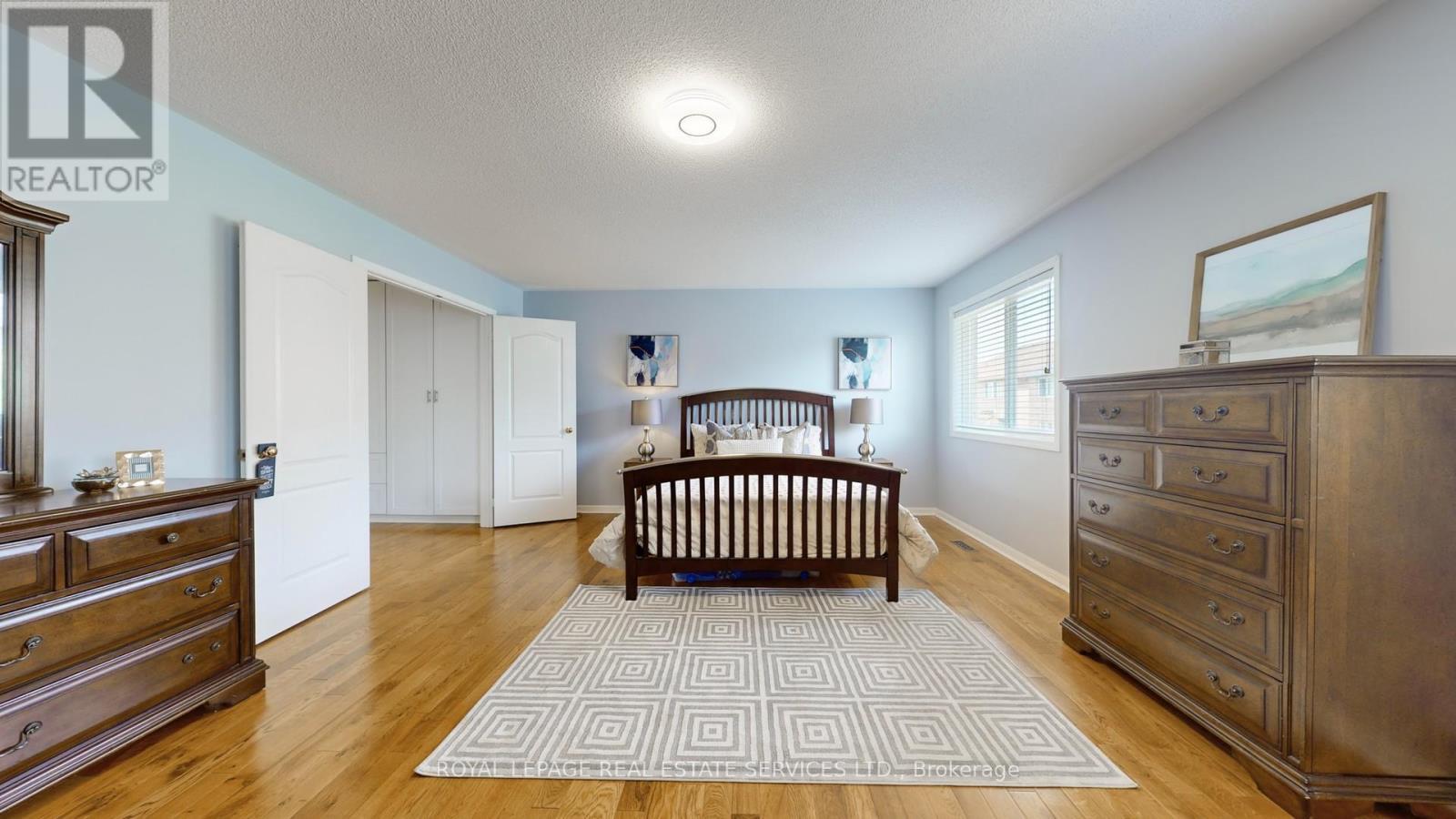 












3798 SWIFTDALE DRIVE

,
Mississauga,




Ontario
L5M6M5

