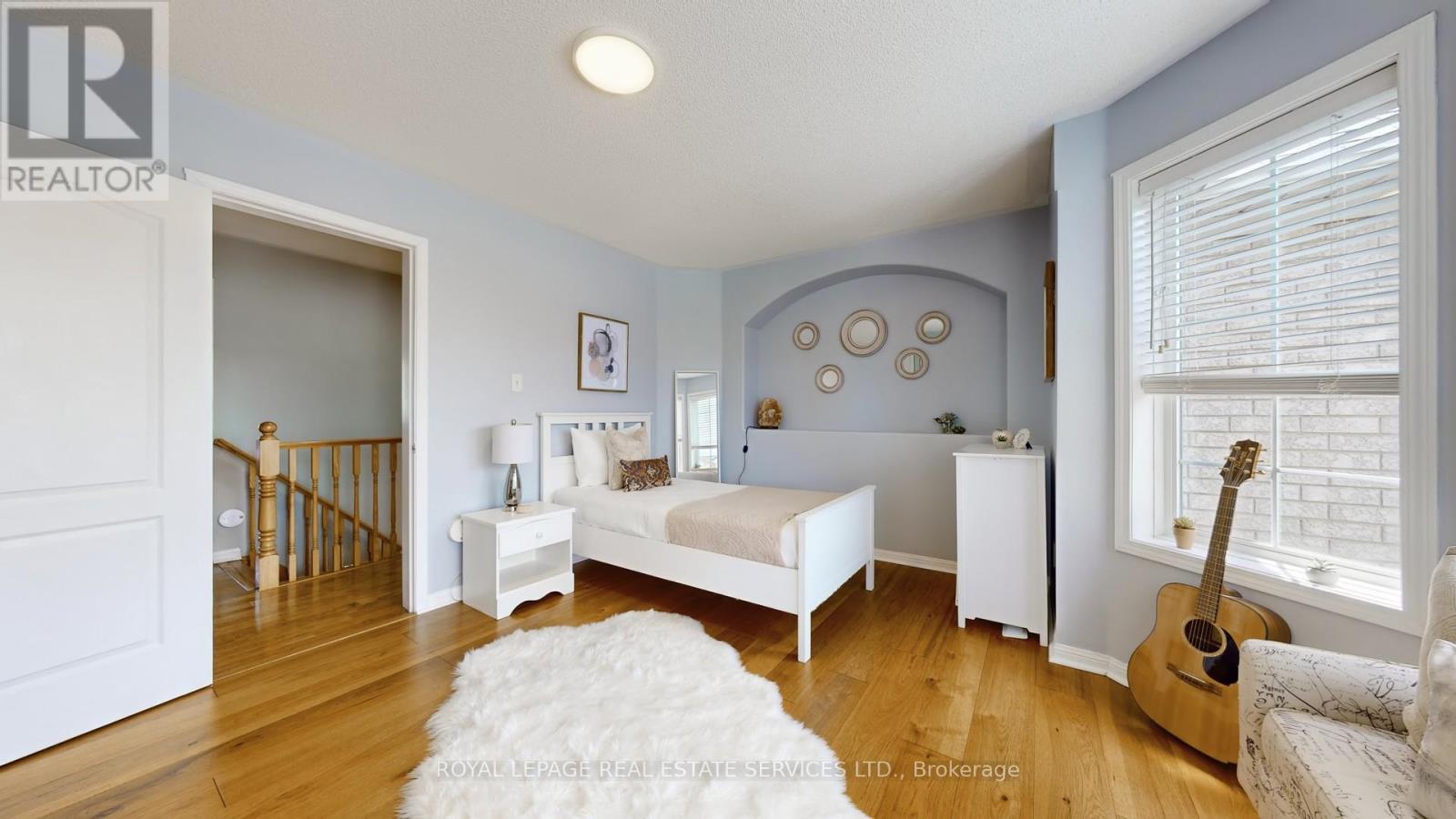 












3798 SWIFTDALE DRIVE

,
Mississauga,




Ontario
L5M6M5

