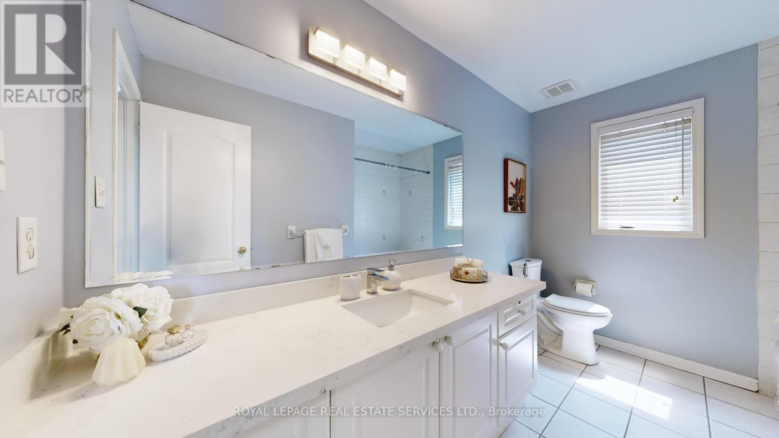 












3798 SWIFTDALE DRIVE

,
Mississauga,




Ontario
L5M6M5

