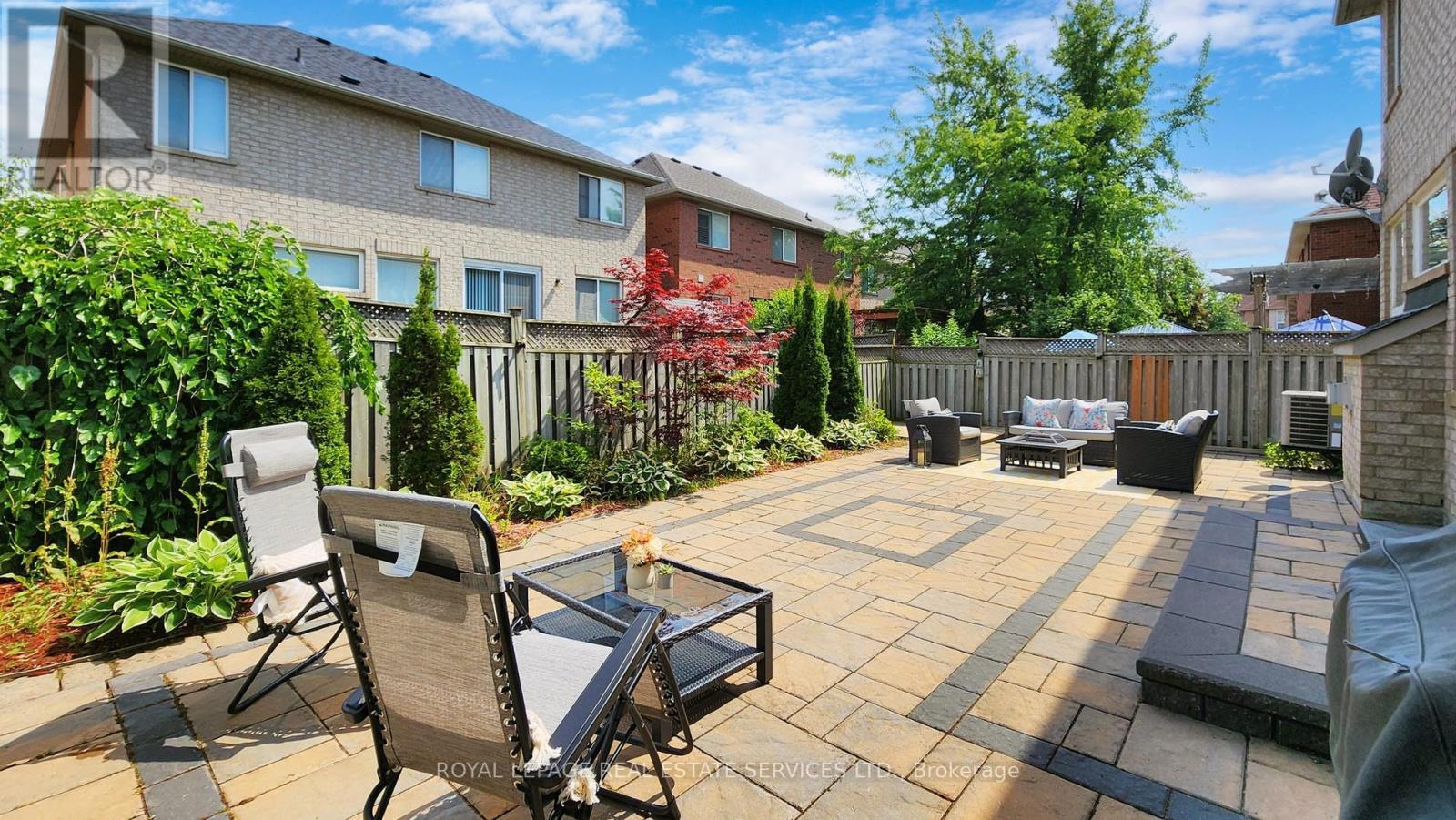 












3798 SWIFTDALE DRIVE

,
Mississauga,




Ontario
L5M6M5

