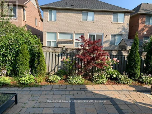 












3798 SWIFTDALE DRIVE

,
Mississauga,




Ontario
L5M6M5

