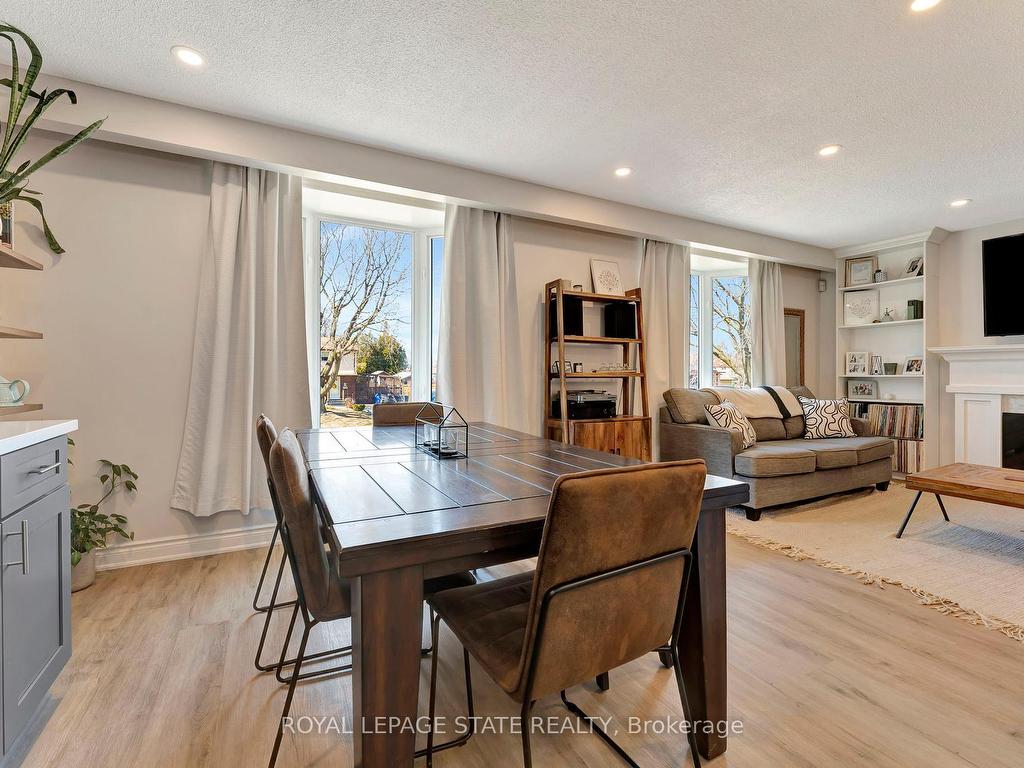 









15


Elsa

Court,
Hamilton,




ON
L9C 4R7

