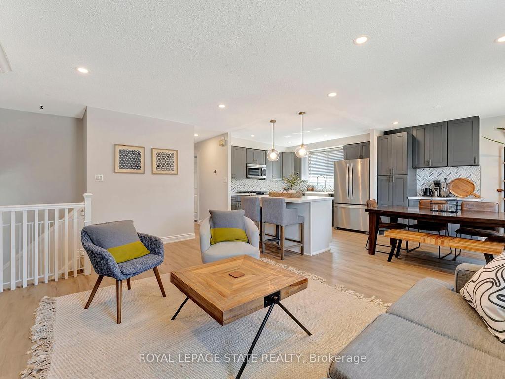 









15


Elsa

Court,
Hamilton,




ON
L9C 4R7

