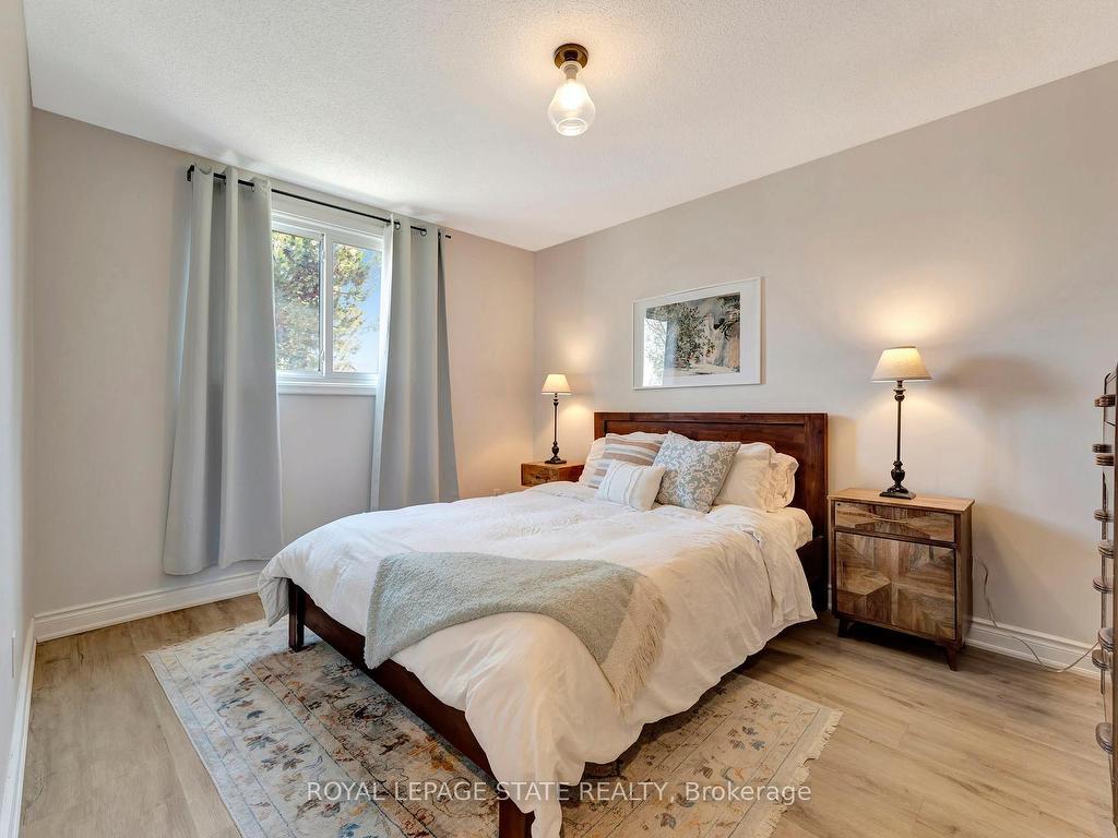 









15


Elsa

Court,
Hamilton,




ON
L9C 4R7


