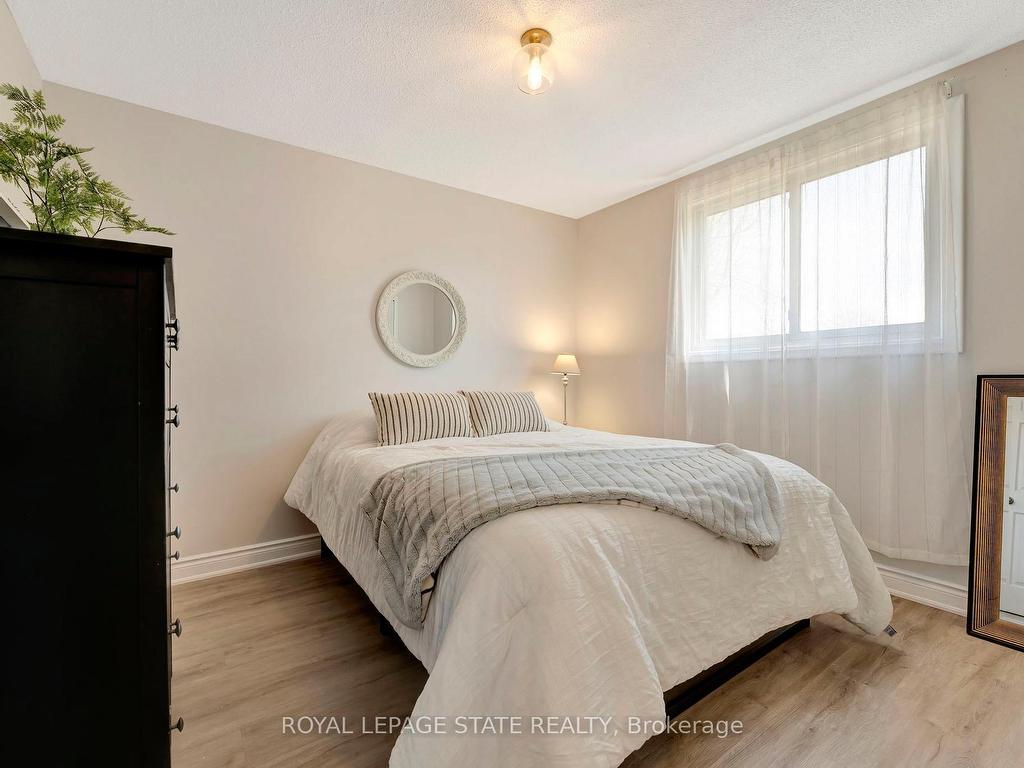 









15


Elsa

Court,
Hamilton,




ON
L9C 4R7


