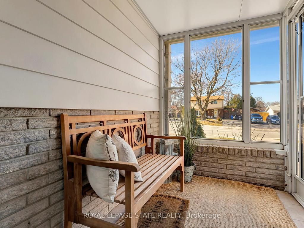 









15


Elsa

Court,
Hamilton,




ON
L9C 4R7

