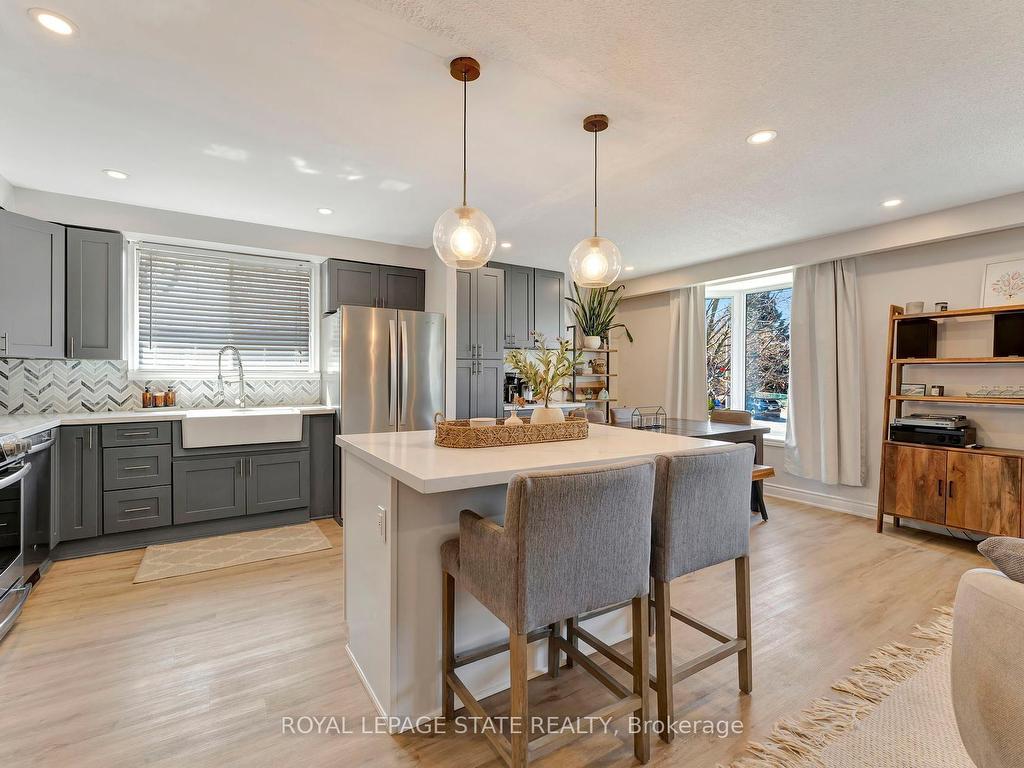 









15


Elsa

Court,
Hamilton,




ON
L9C 4R7

