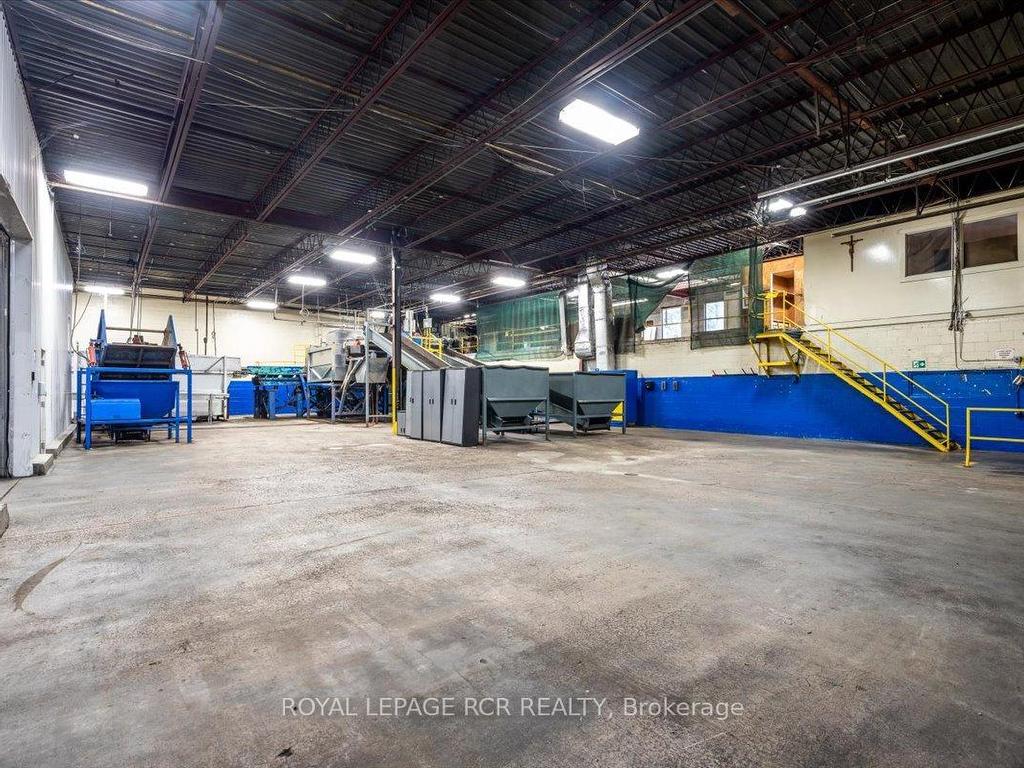 









355


Dissette

Street,
Bradford West Gwillimbury,




ON
L3Z 3G9

