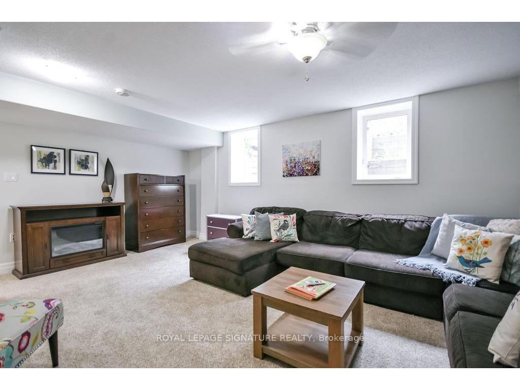 









7


Windsong

Crescent,
Bracebridge,




ON
P1L 1W9

