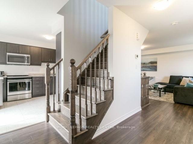 









587


Allport

Gate,
Milton,




ON
L9T 9J5

