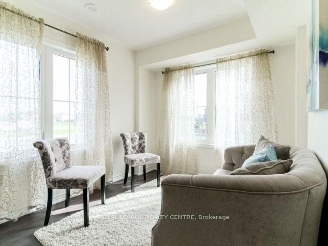 









587


Allport

Gate,
Milton,




ON
L9T 9J5

