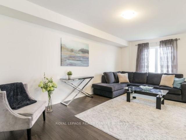 









587


Allport

Gate,
Milton,




ON
L9T 9J5

