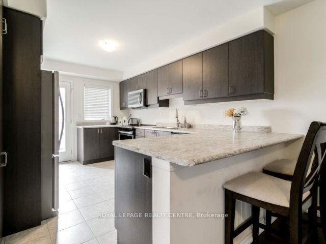 









587


Allport

Gate,
Milton,




ON
L9T 9J5

