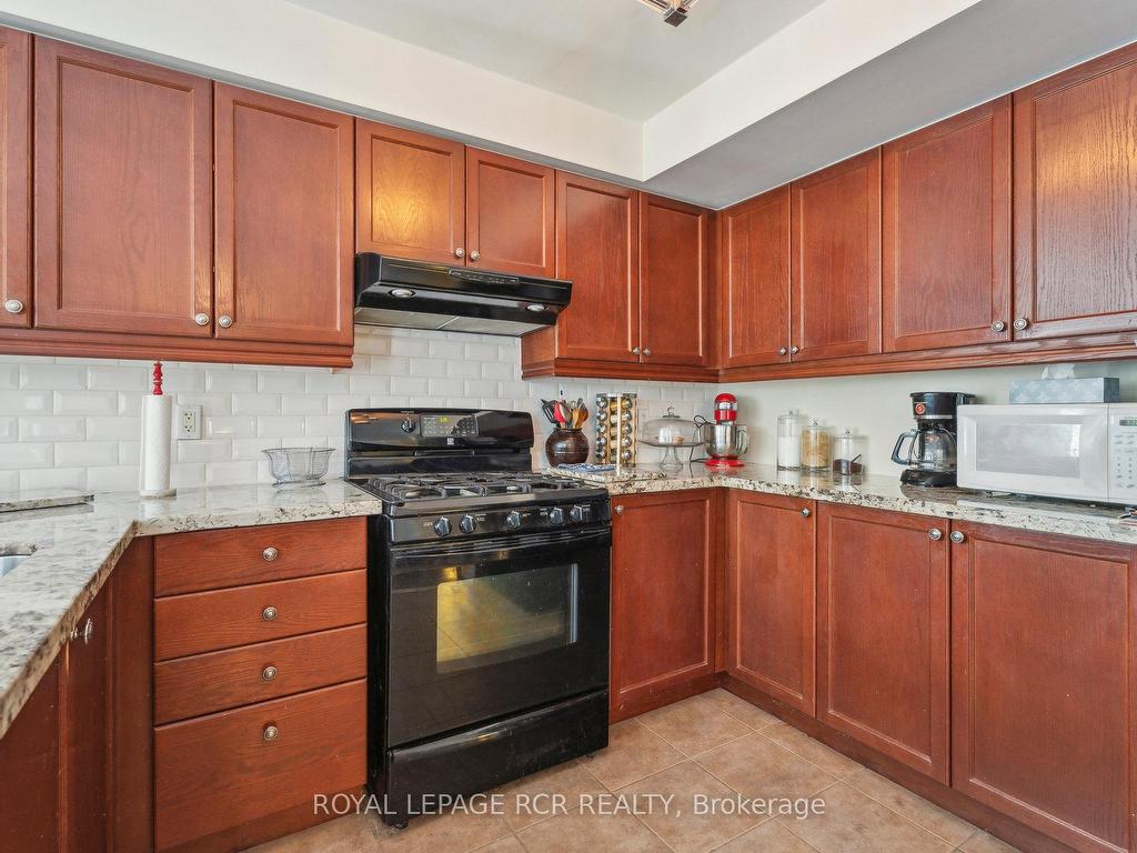 









257


Berry

Street,
Shelburne,




ON
L9V 3E1


