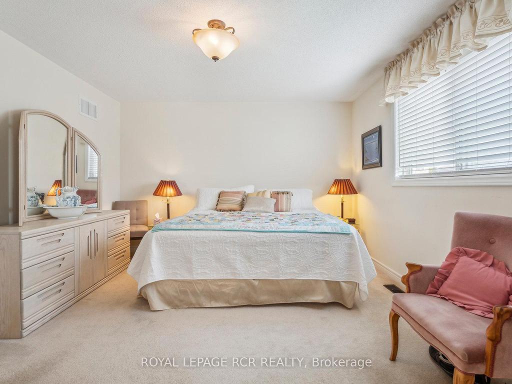 









257


Berry

Street,
Shelburne,




ON
L9V 3E1

