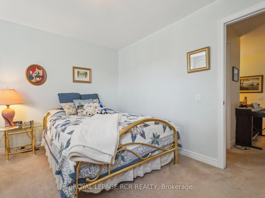 









257


Berry

Street,
Shelburne,




ON
L9V 3E1

