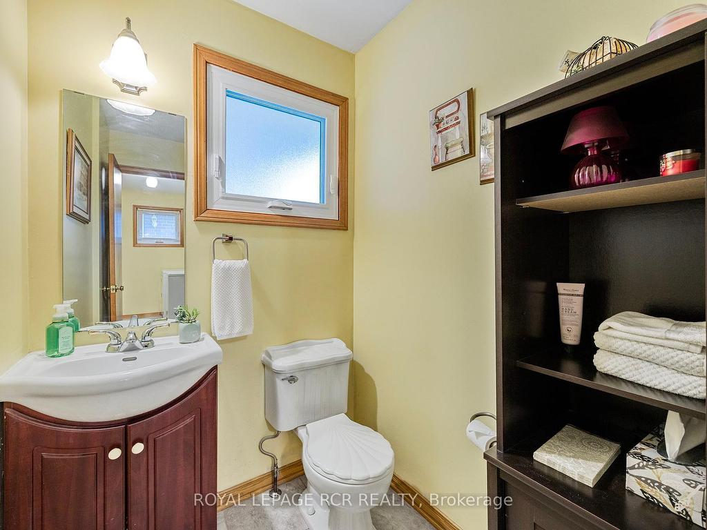 









39


Passmore

Avenue,
Orangeville,




ON
L9W 4K4

