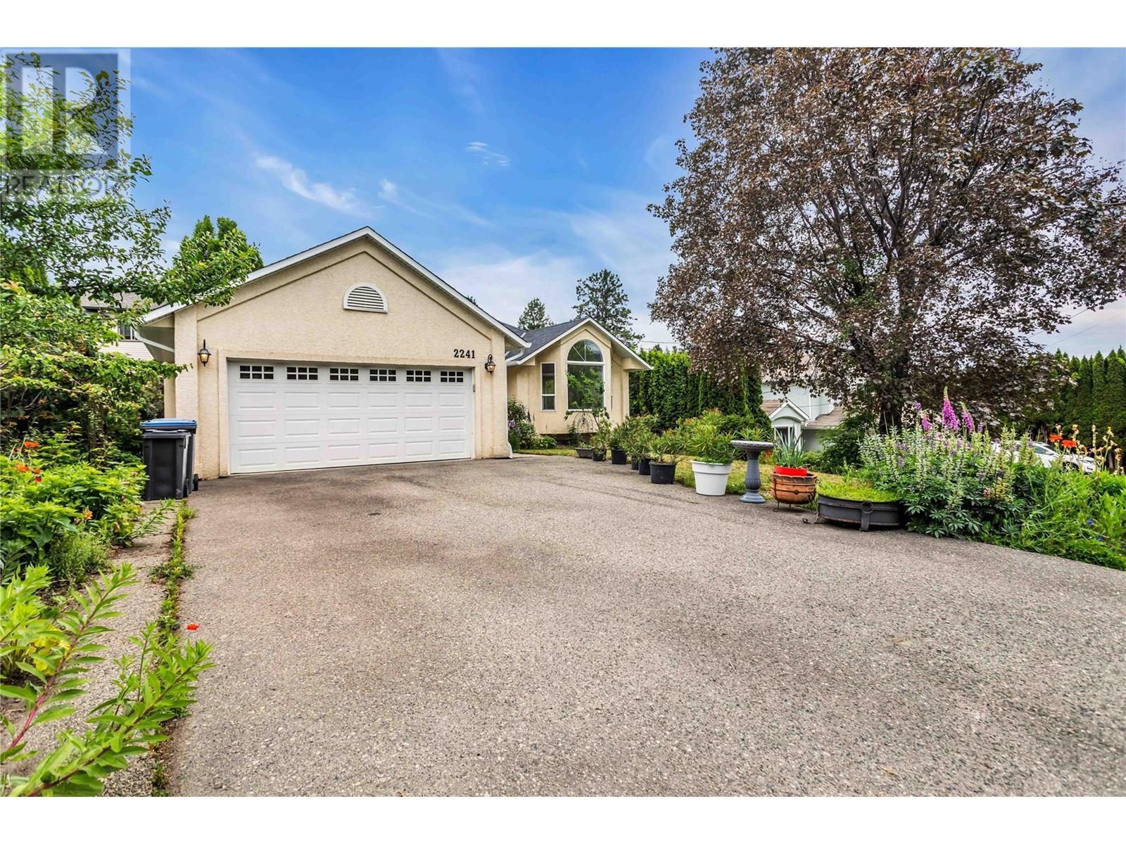 












2241 Majoros Road

,
West Kelowna,




British Columbia
V4T2C2

