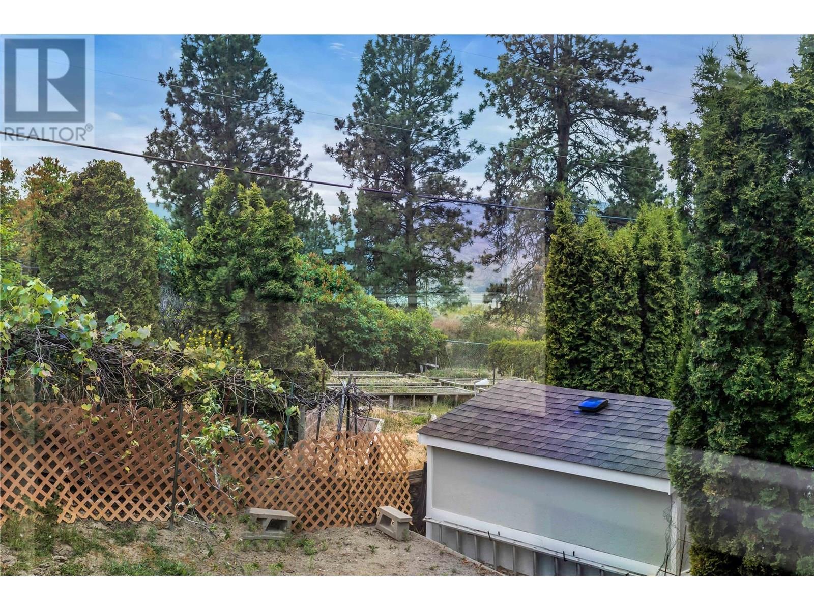












2241 Majoros Road

,
West Kelowna,




British Columbia
V4T2C2

