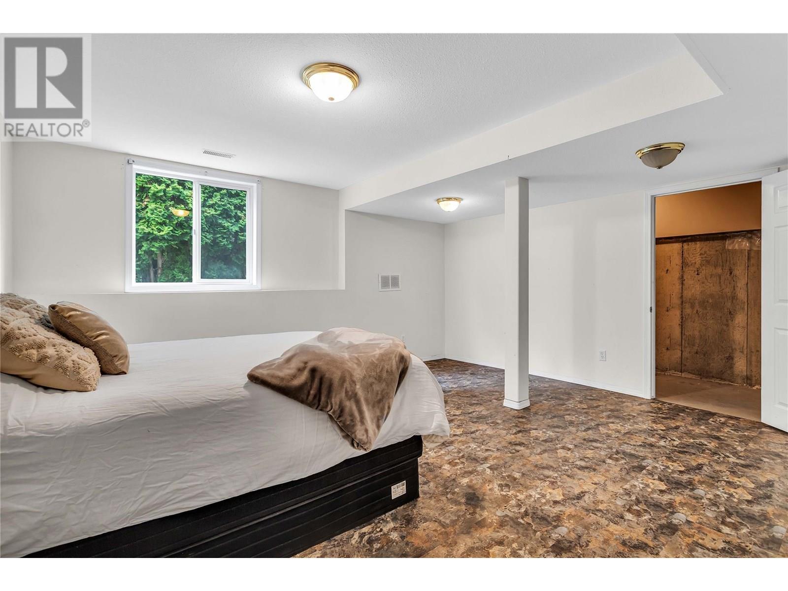 












2241 Majoros Road

,
West Kelowna,




British Columbia
V4T2C2


