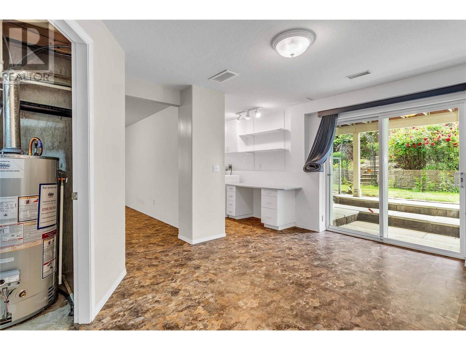












2241 Majoros Road

,
West Kelowna,




British Columbia
V4T2C2

