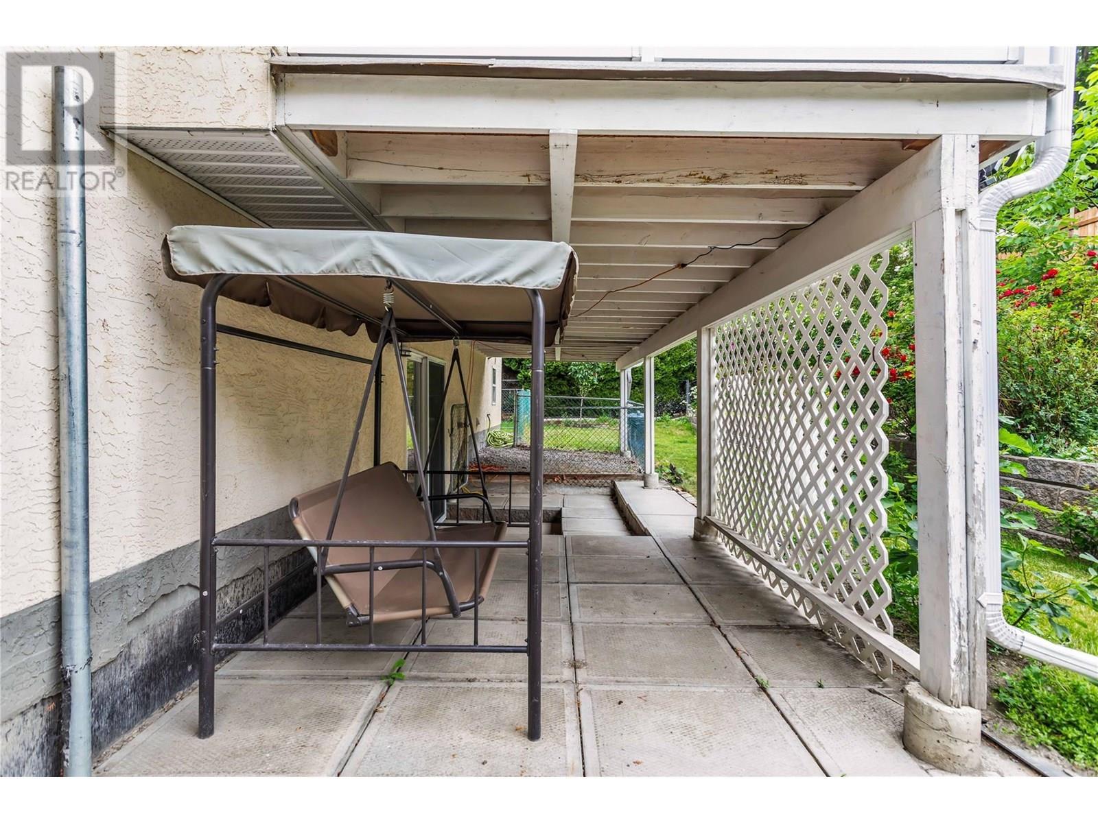 












2241 Majoros Road

,
West Kelowna,




British Columbia
V4T2C2


