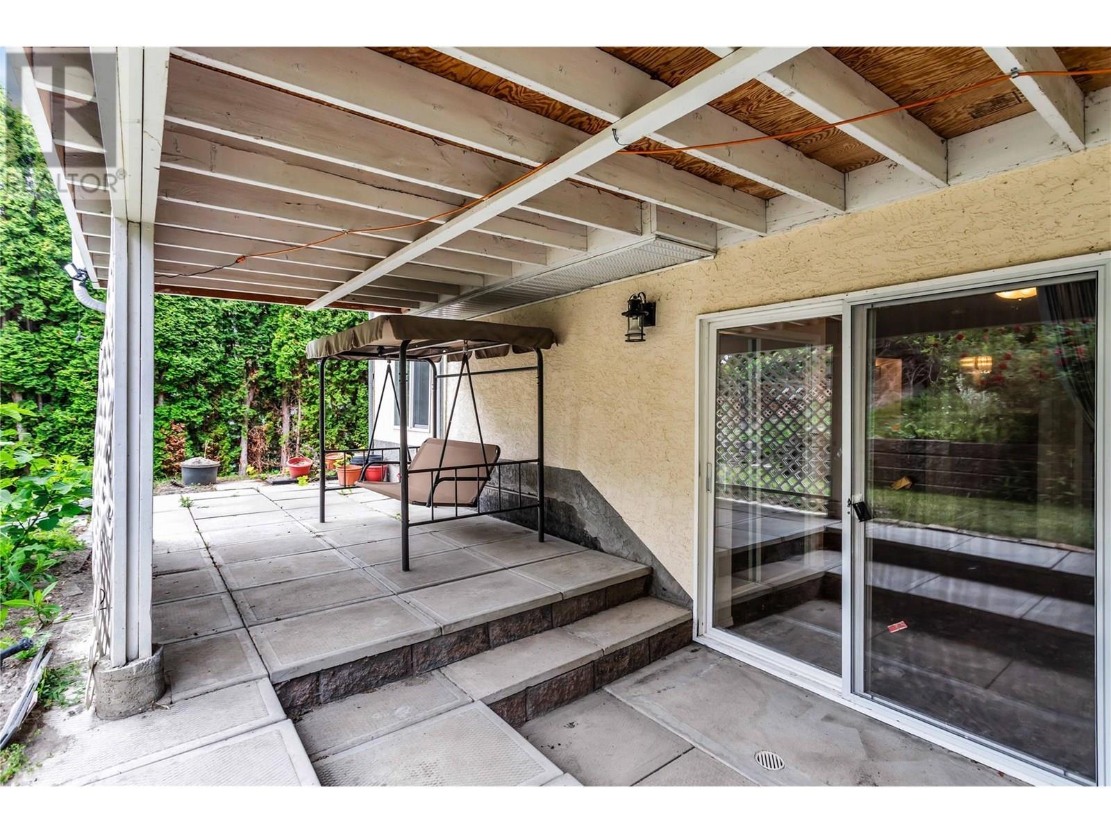 












2241 Majoros Road

,
West Kelowna,




British Columbia
V4T2C2

