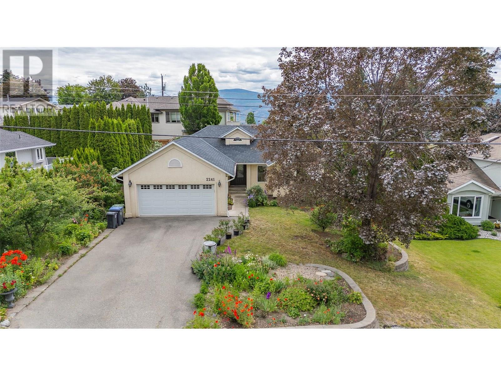












2241 Majoros Road

,
West Kelowna,




British Columbia
V4T2C2

