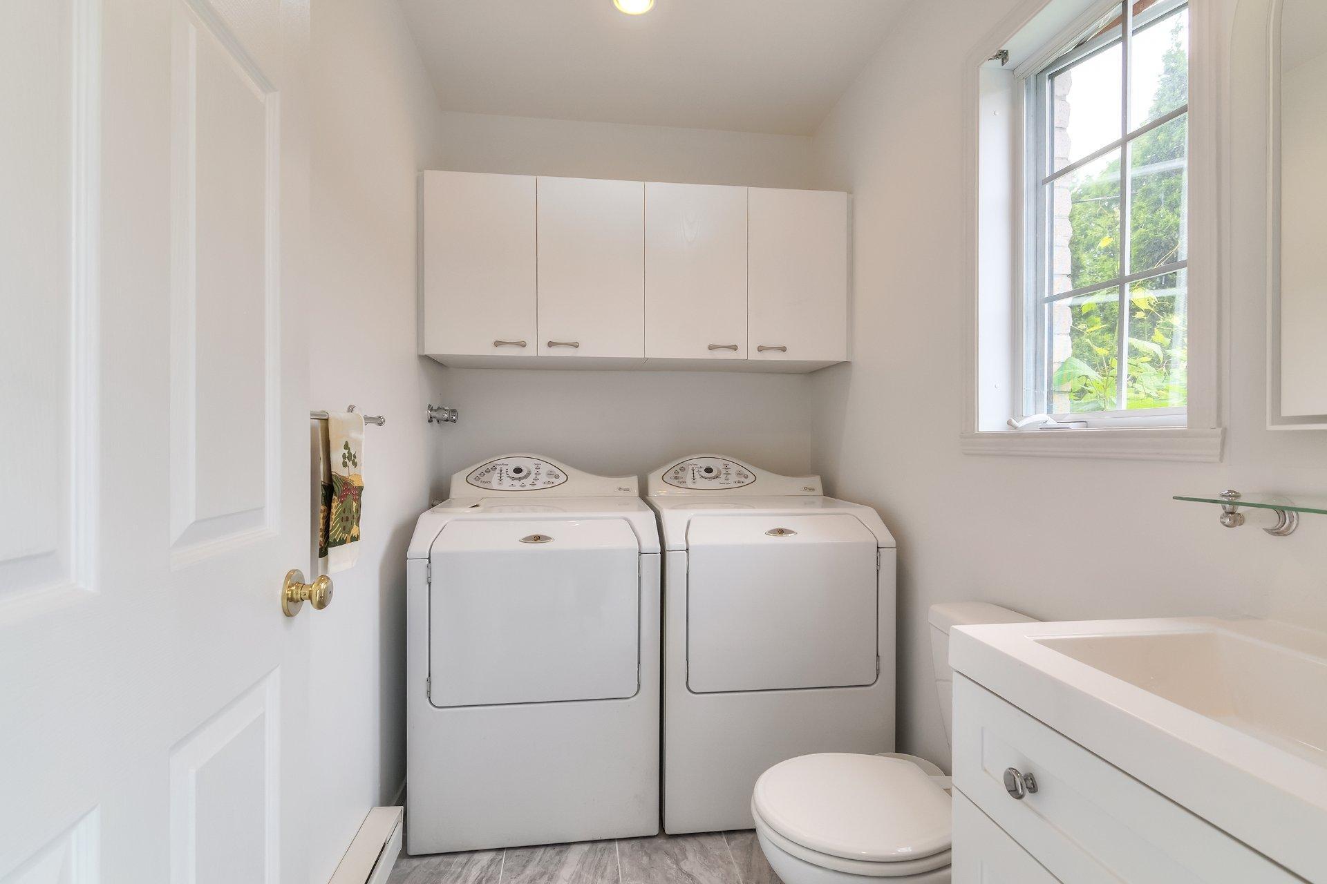 









17115


Rue Guillaume

,
Montréal (Pierrefonds-Roxboro),




QC
H9J3T6

