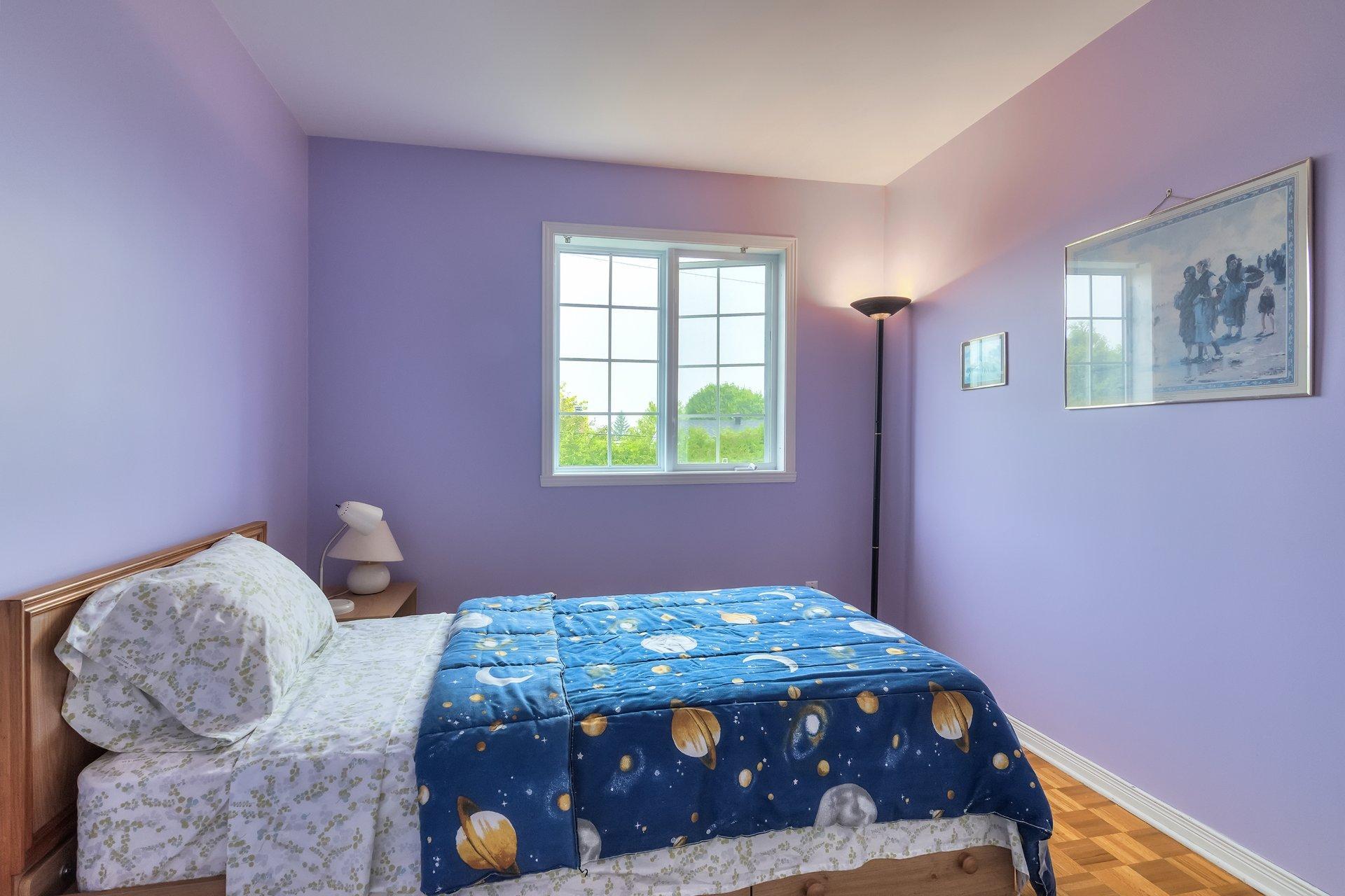 









17115


Rue Guillaume

,
Montréal (Pierrefonds-Roxboro),




QC
H9J3T6

