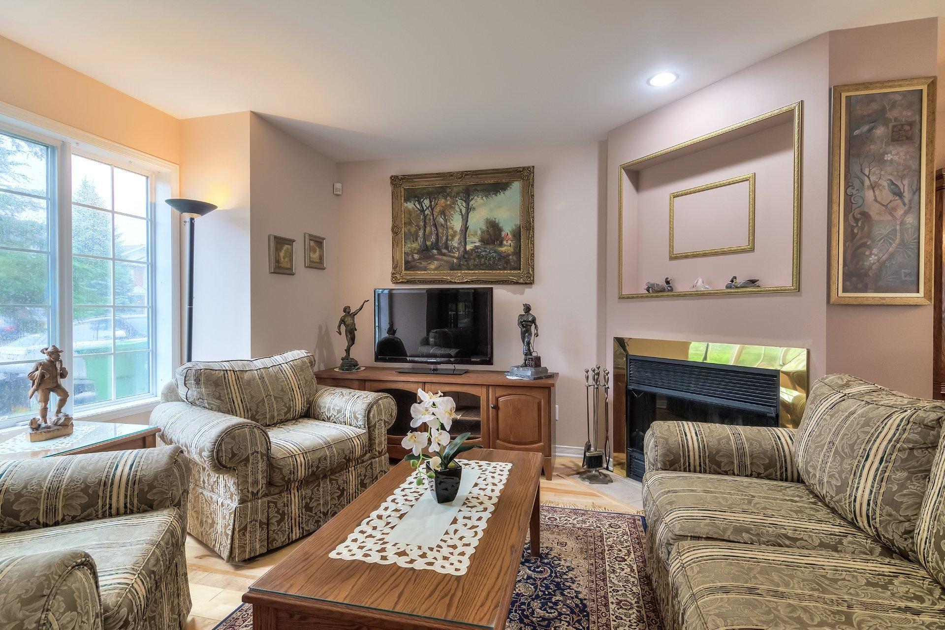 









17115


Rue Guillaume

,
Montréal (Pierrefonds-Roxboro),




QC
H9J3T6

