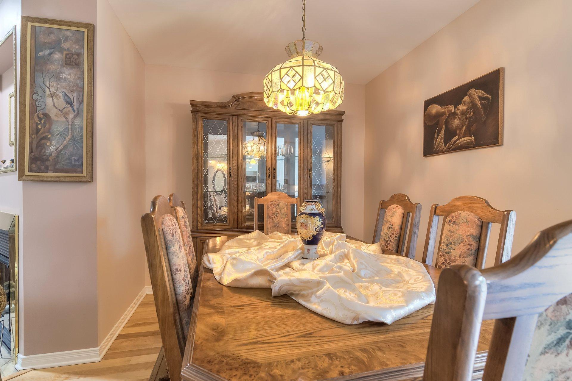 









17115


Rue Guillaume

,
Montréal (Pierrefonds-Roxboro),




QC
H9J3T6

