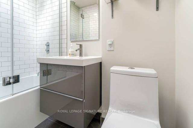 









53


Browning

Avenue,
Toronto,




ON
M4K 1V8

