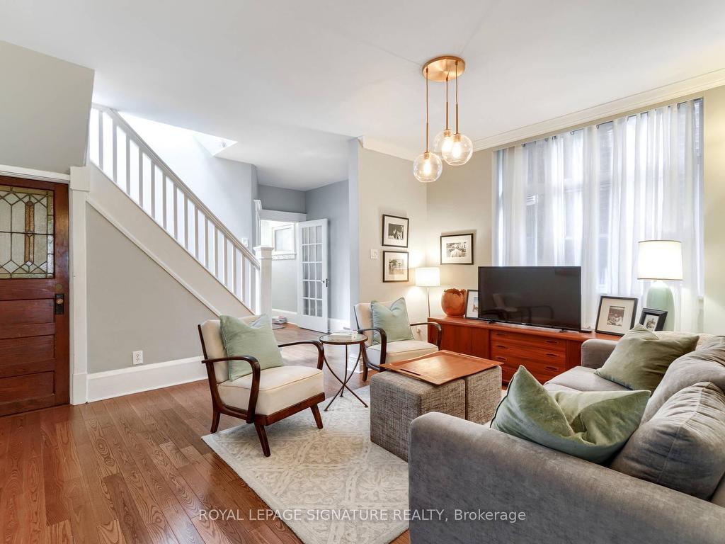 









53


Browning

Avenue,
Toronto,




ON
M4K 1V8

